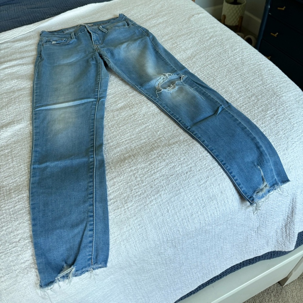 Levi jeans